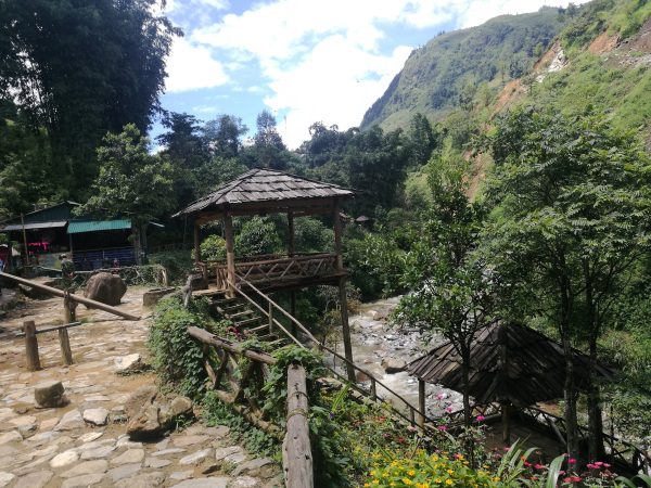 cat-cat-Sapa-vietnam
