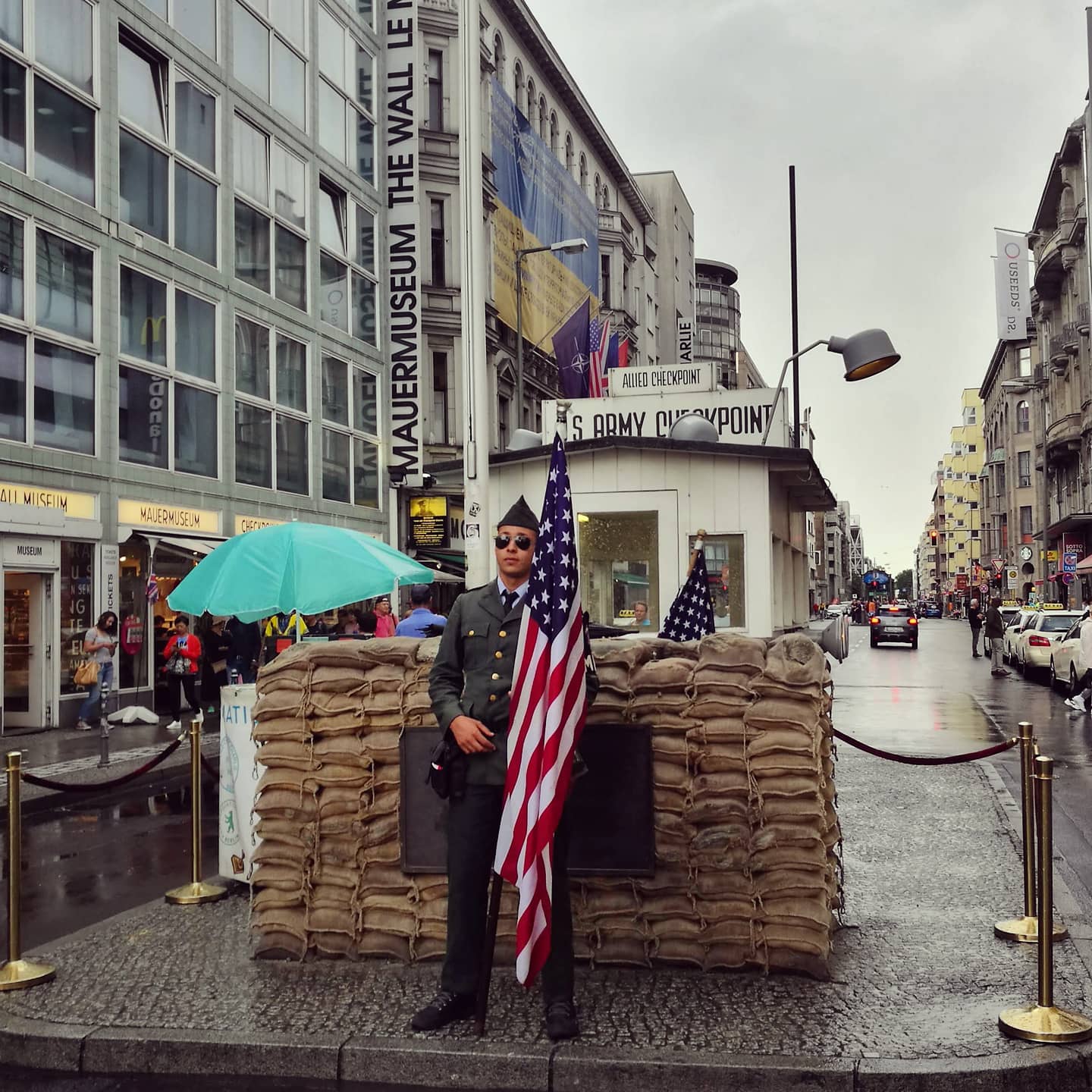 Checkpoint-Charlie