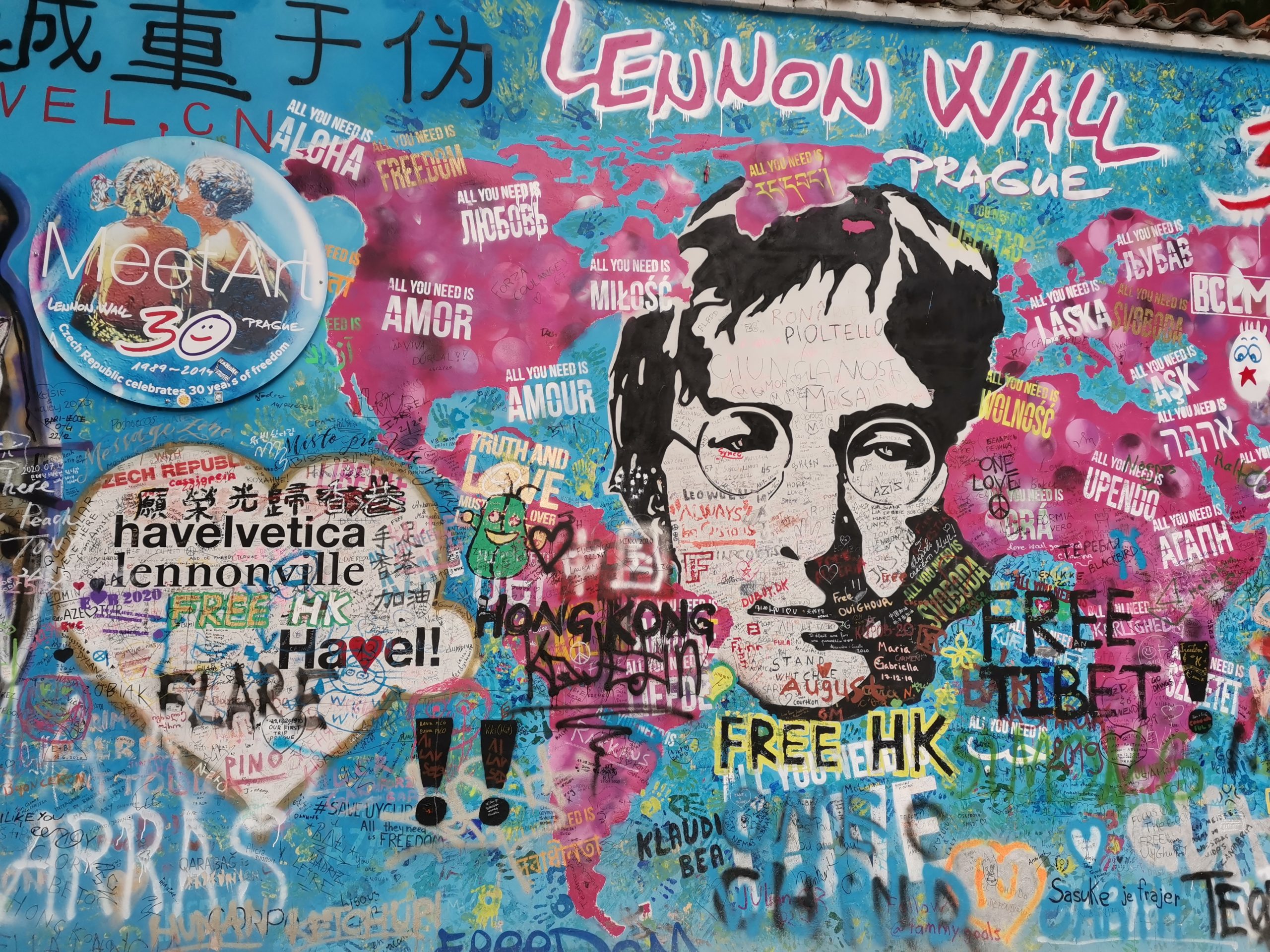 muro-Jhon-Lennon-Praga