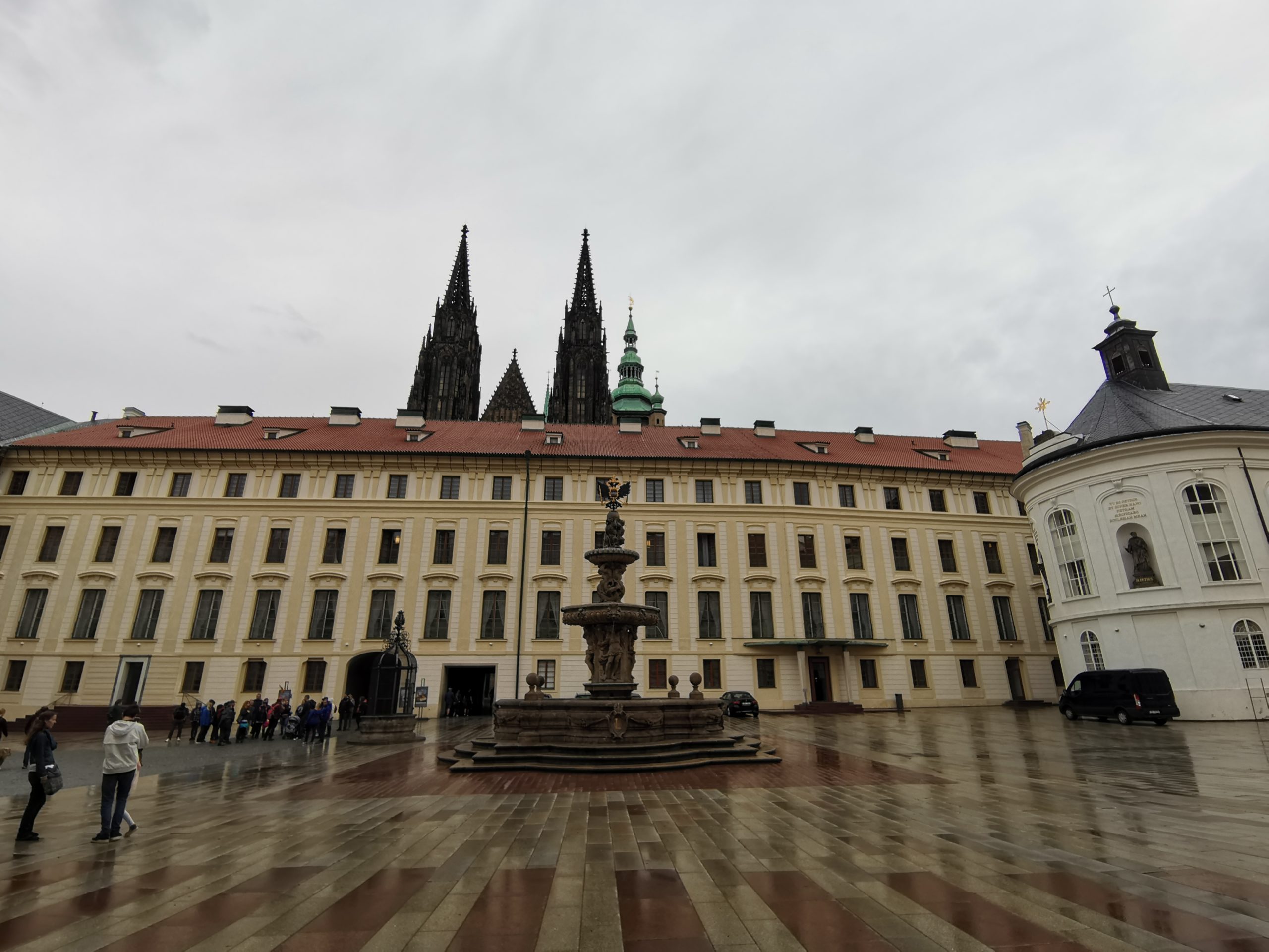 Fuente-Kohl-castillo-Praga