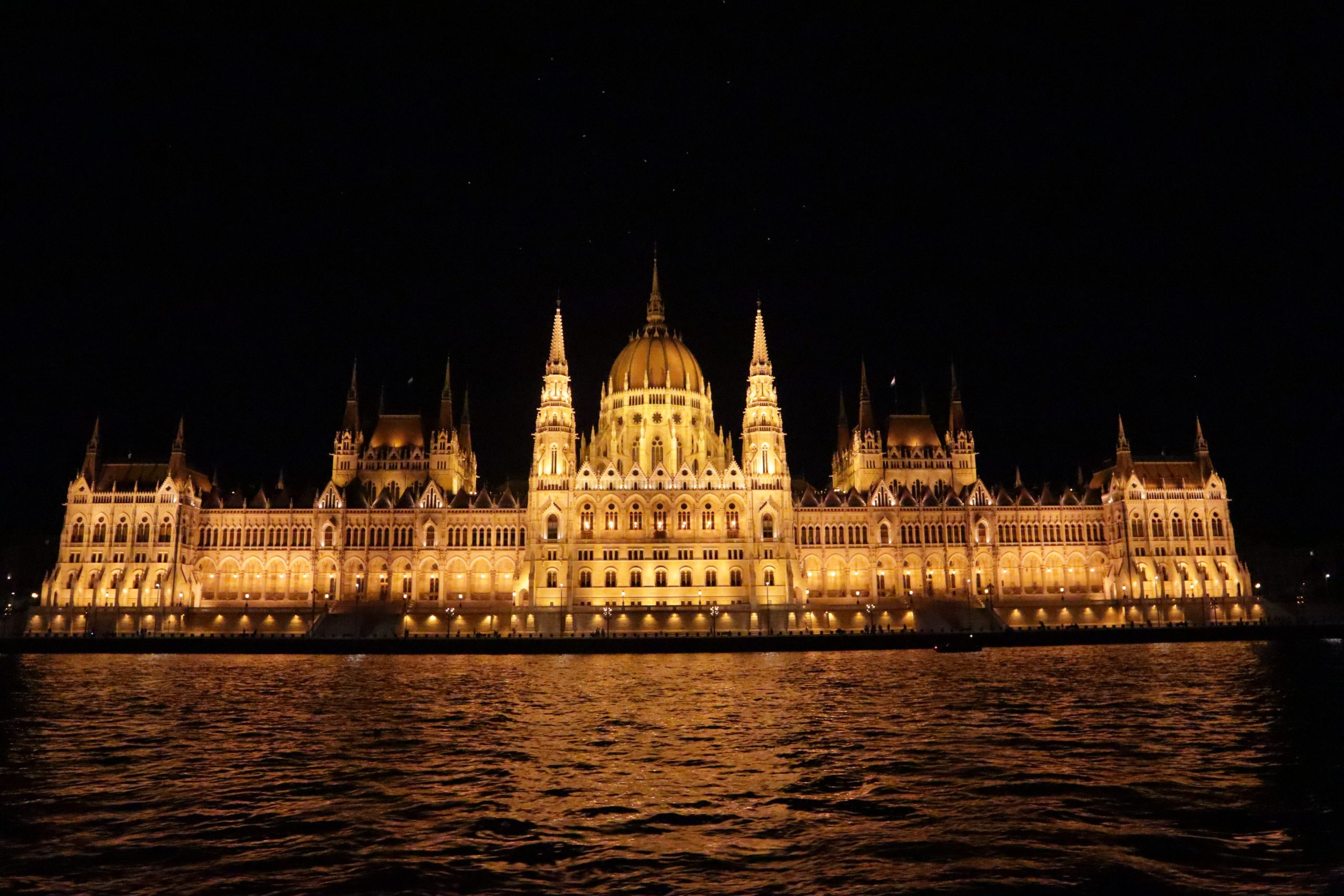 parlamento-de-Budapest