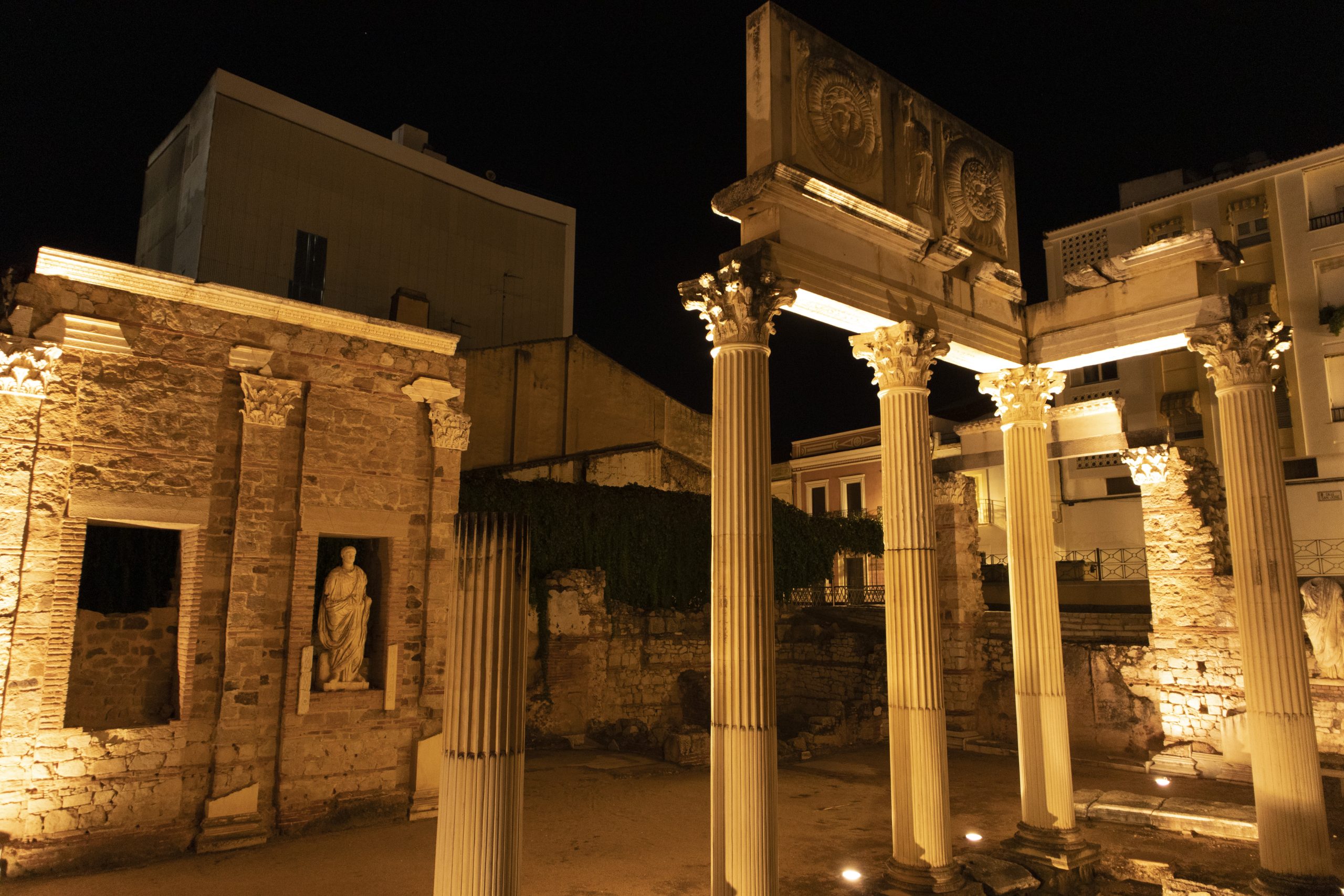 portico-foro-romano-merida