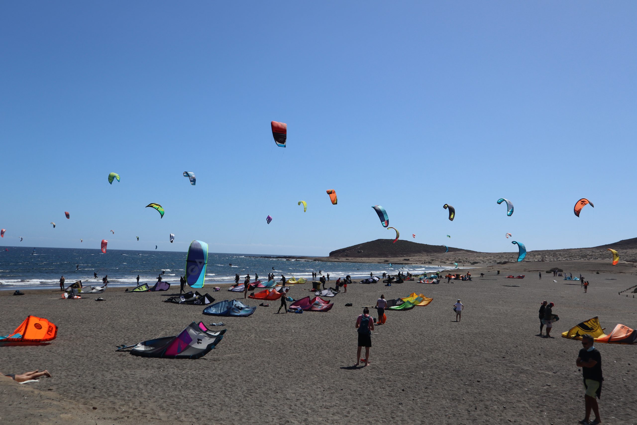 playa-montaña-roja-el-medano