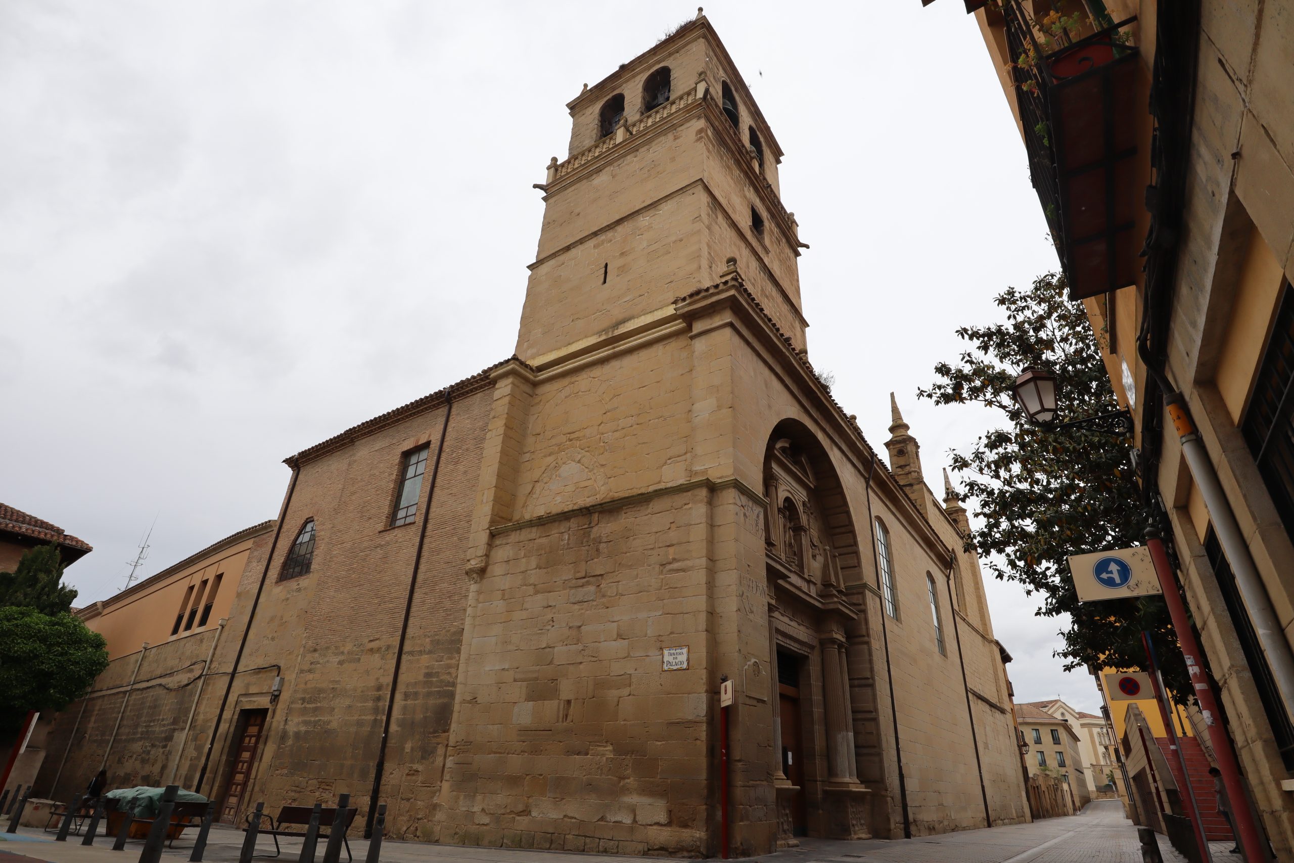 iglesia-santa-maria-palacio