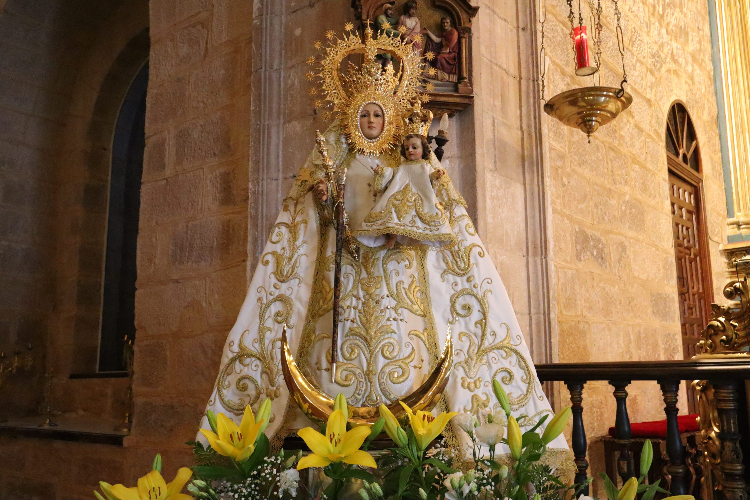 virgen-encina