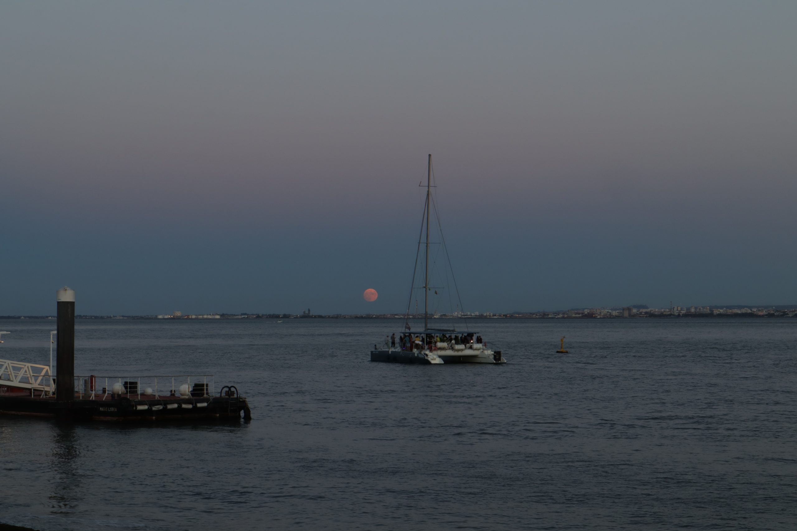 atardecer-Cais-das-Pombas