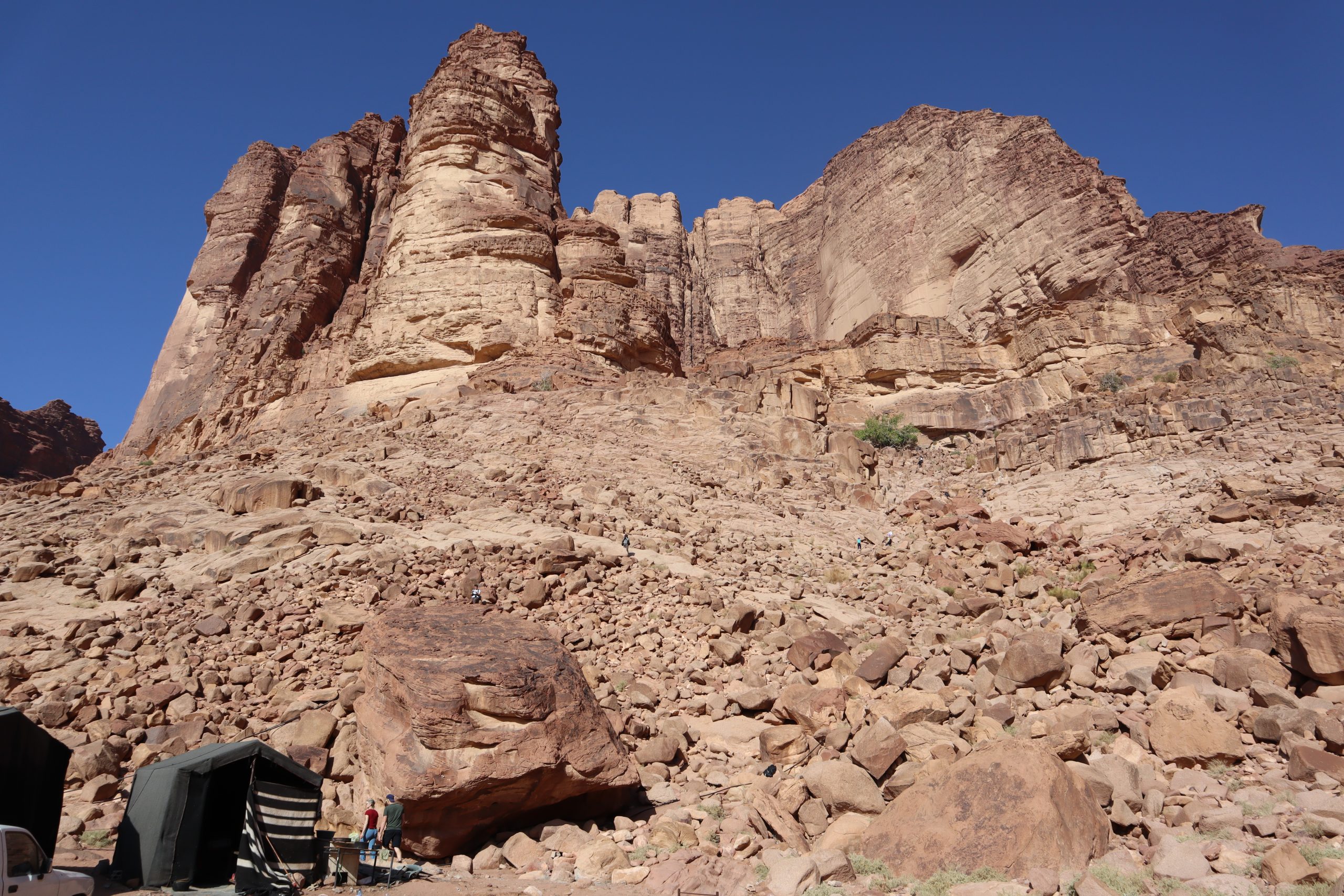 cascade-spring-wadi-rum