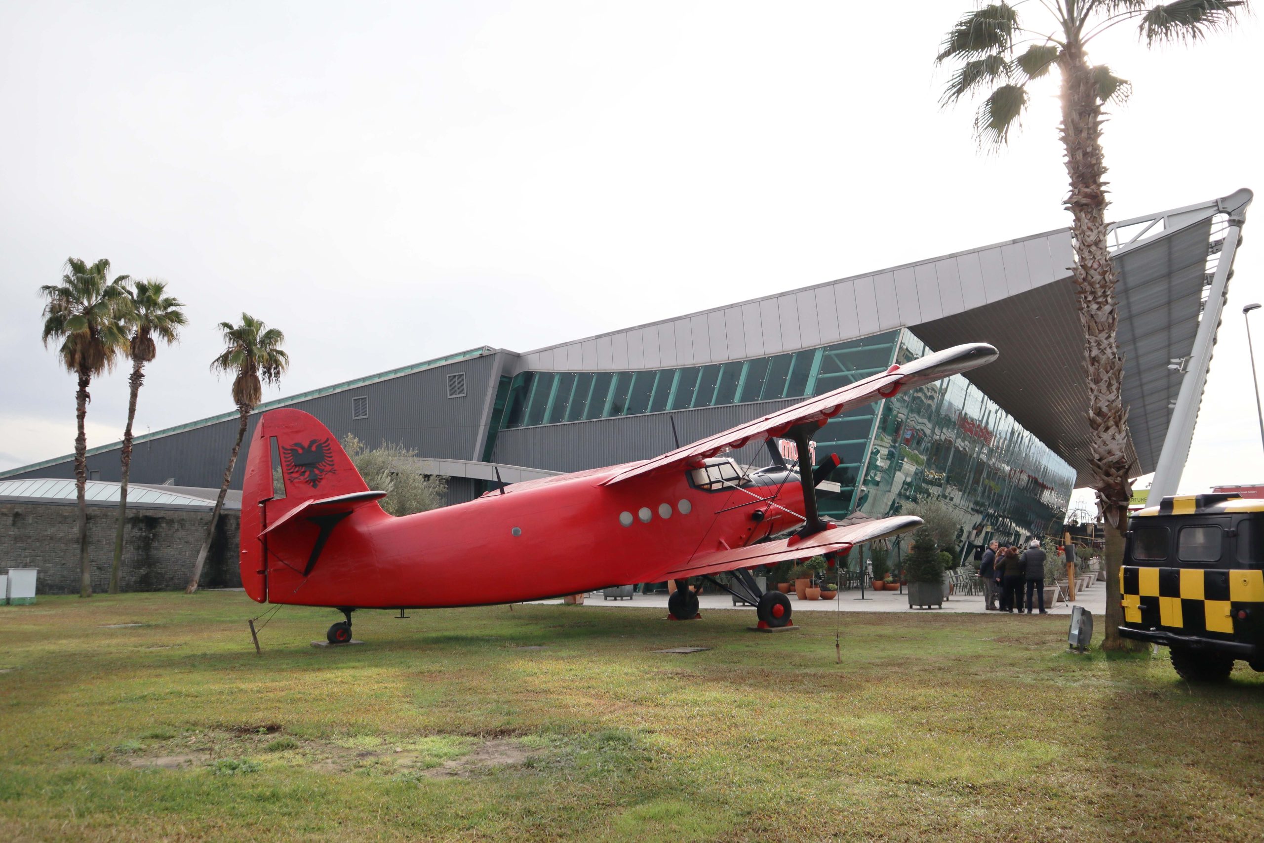 aeropuerto-tirana-albania