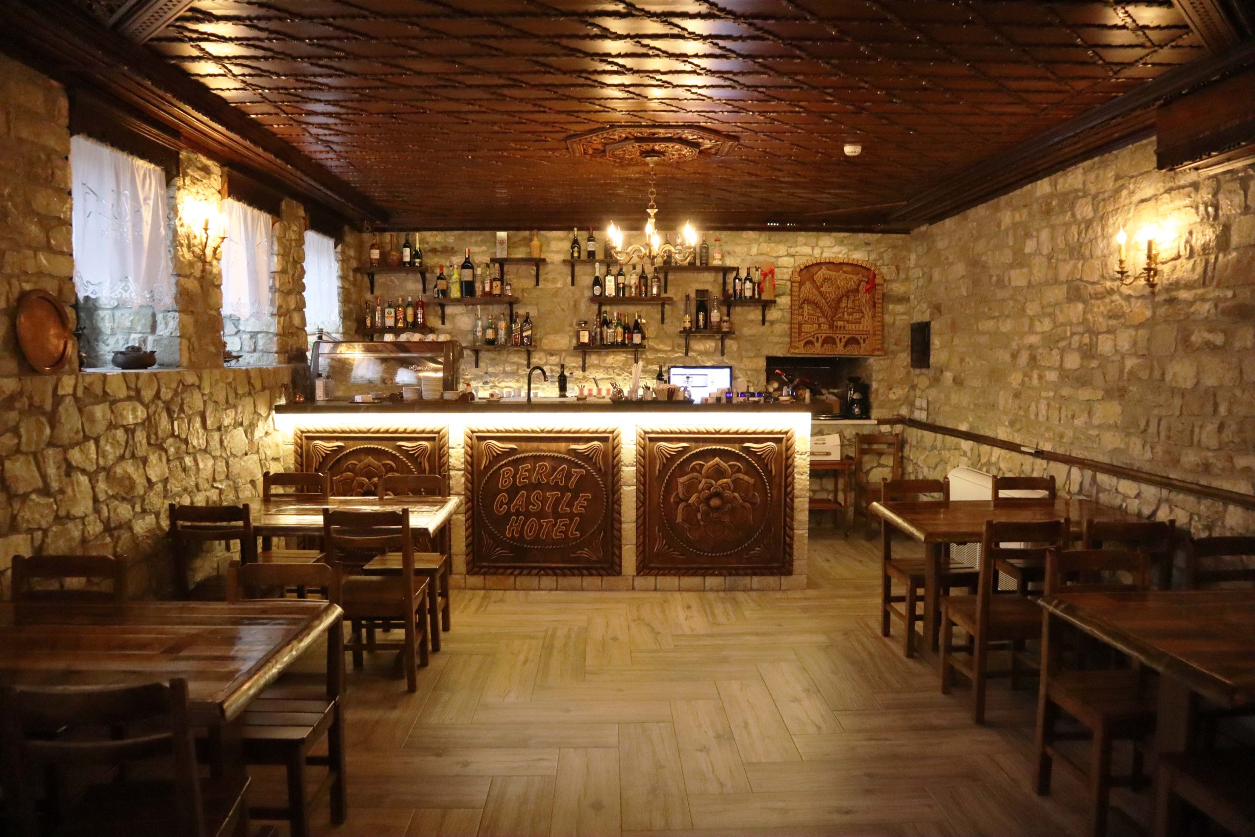 restaurante-castillo-berat