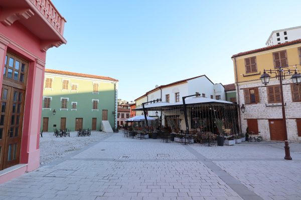 Qué ver y hacer en Vlore, la costa albanesa