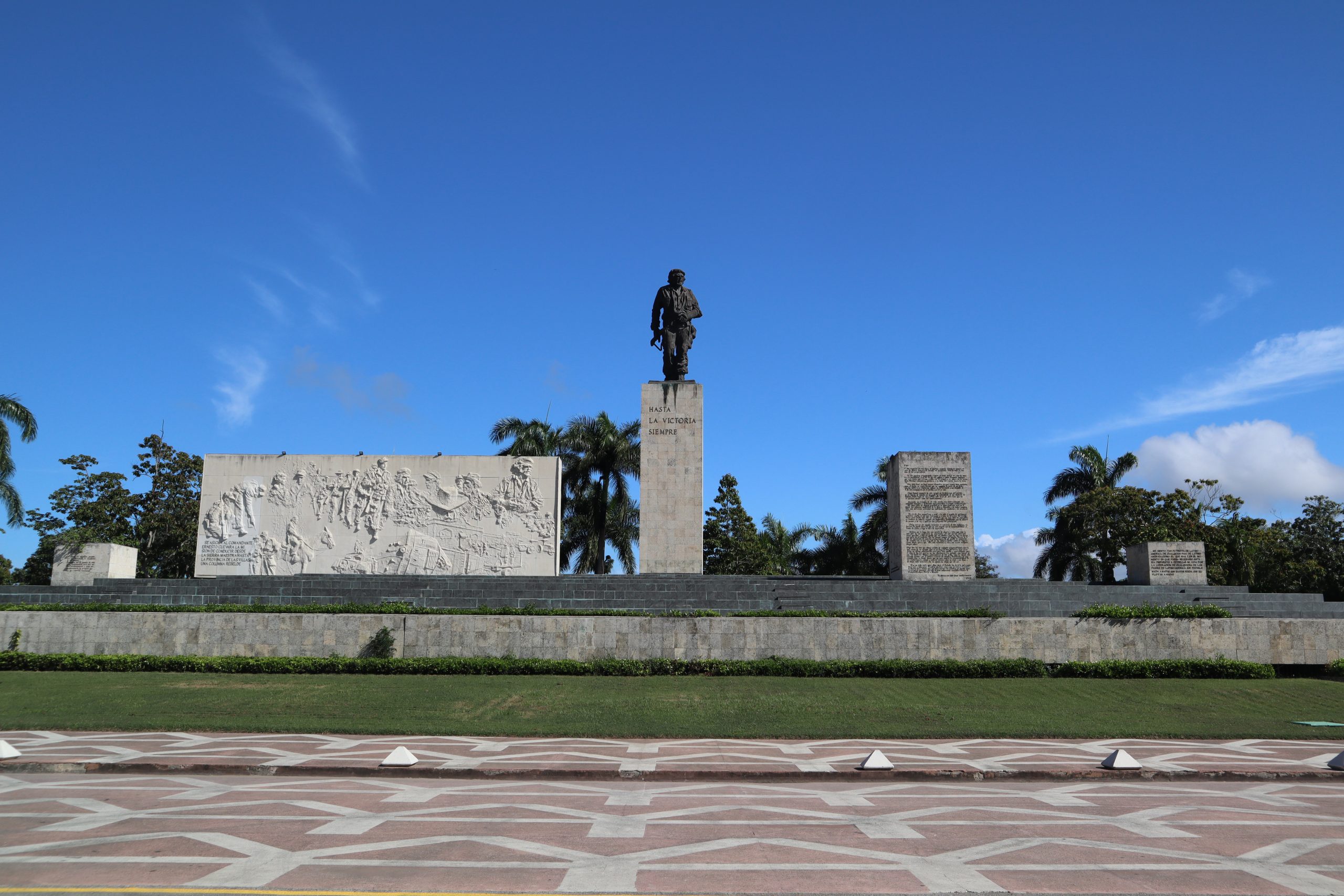 mausoleo-che-guevara-santaclara