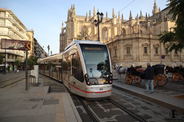 Cómo llegar al centro de Sevilla desde el Aeropuerto de San Pablo