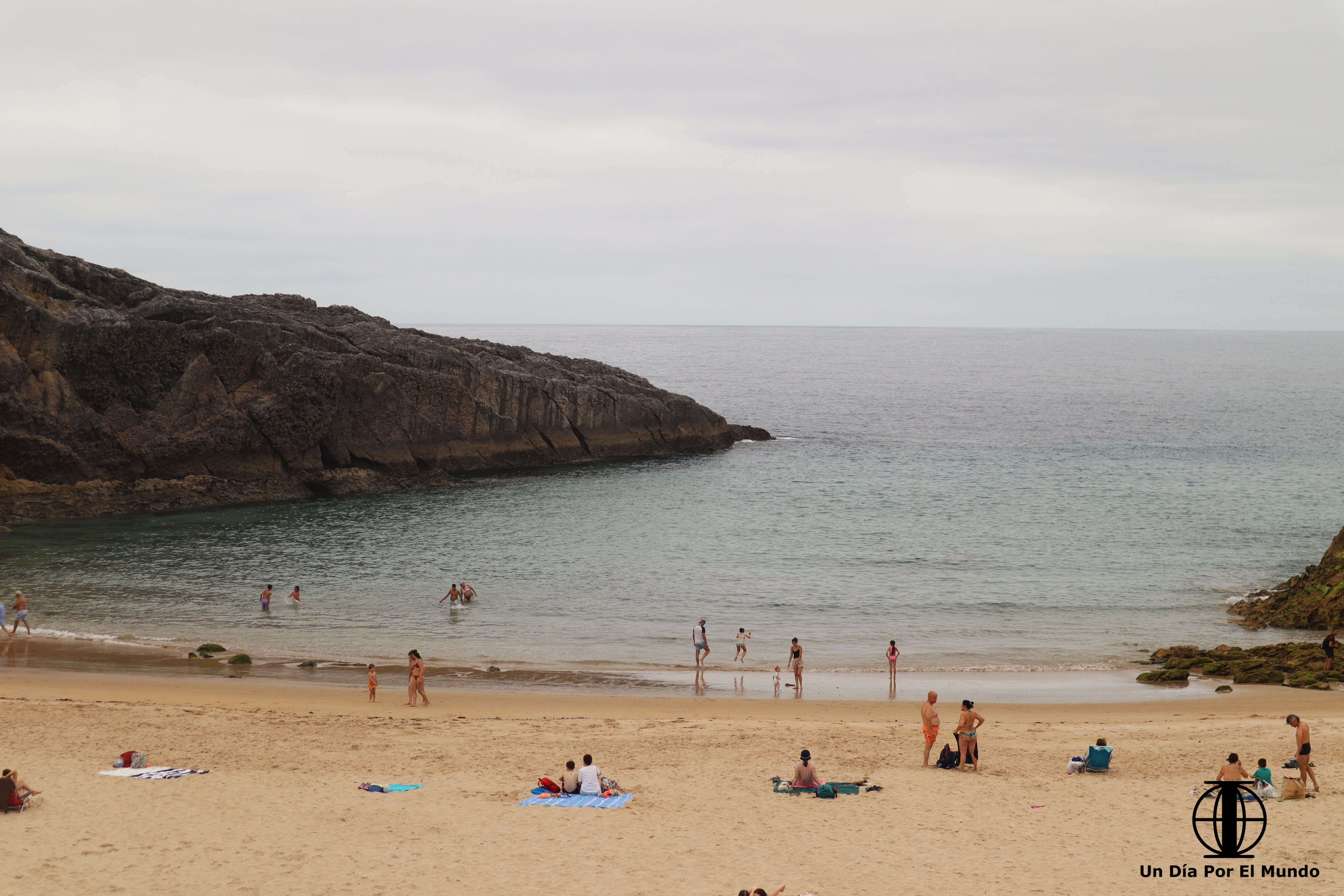 lugares imprescindibles que visitar en llanes en un dia